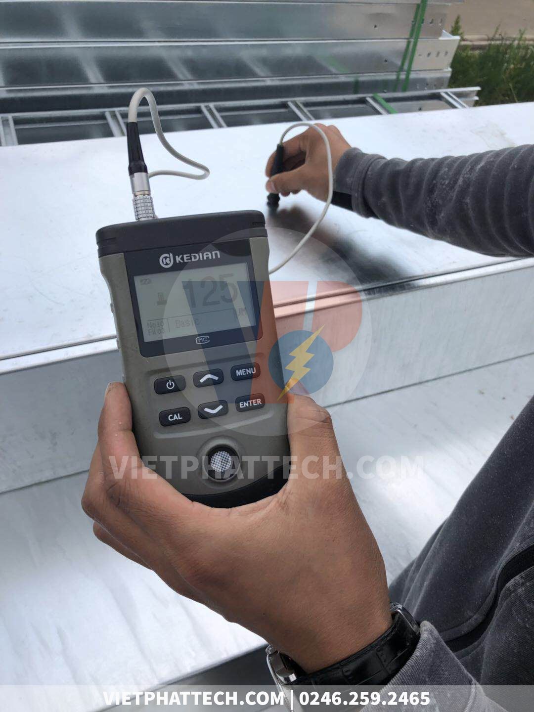 Máng cáp 100x100 mạ kẽm nhúng nóng chất lượng cao | Vietphattech 14 Máng cáp 100x100 mạ kẽm nhúng nóng chất lượng cao | Vietphattech 3